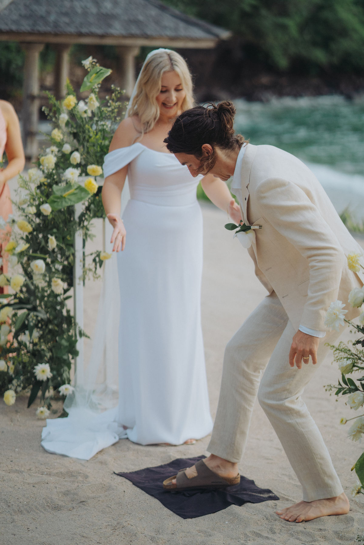 Emma and Tanna's Jeeva Klui Resort wedding captured by Kioku Visual