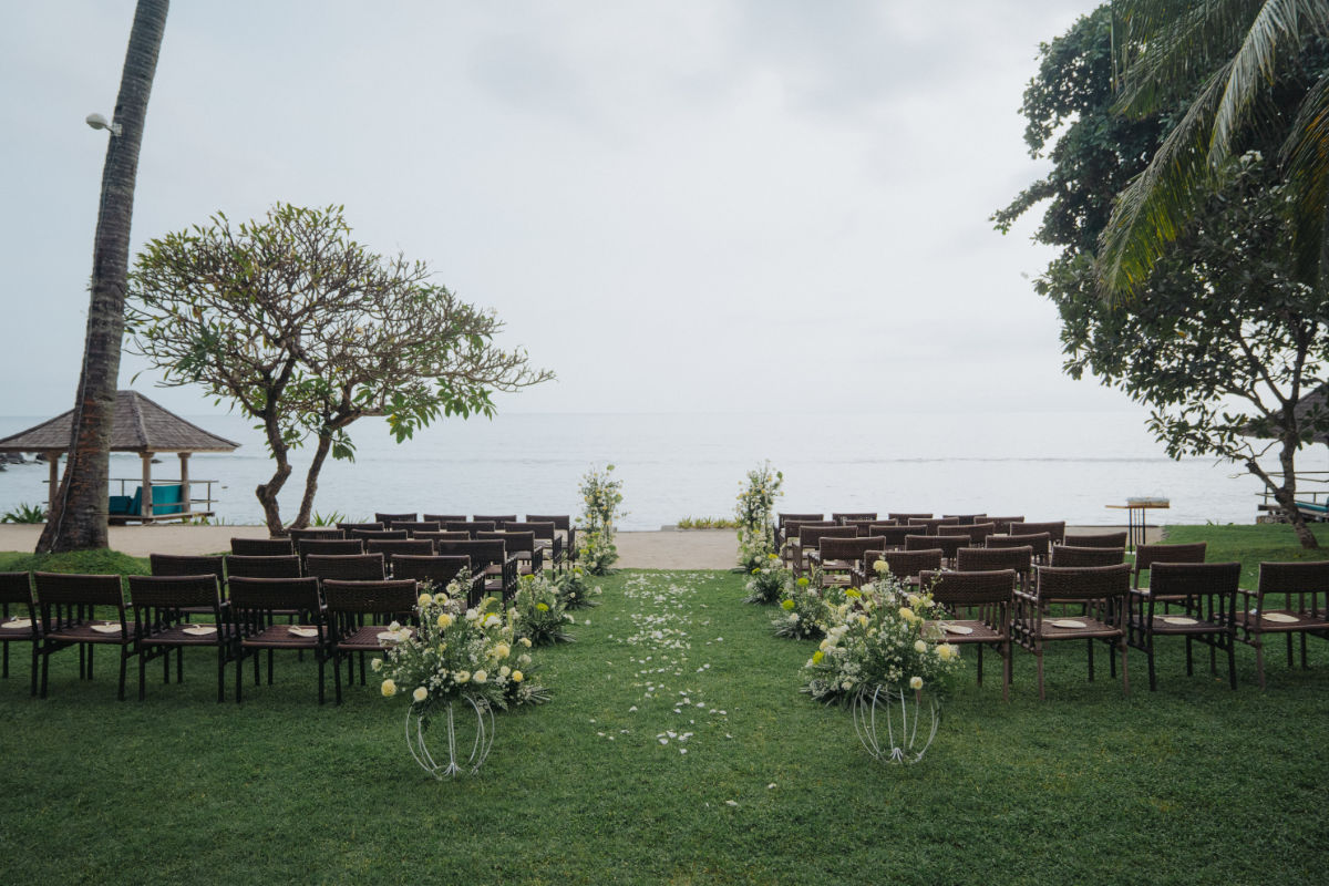 Emma and Tanna's Jeeva Klui Resort wedding captured by Kioku Visual