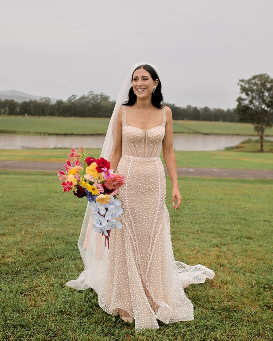 dramatic wedding bouquets