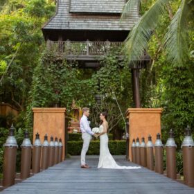 Anantara Bophut Koh Samui Resort Spa Garden Couple 1024x683 1