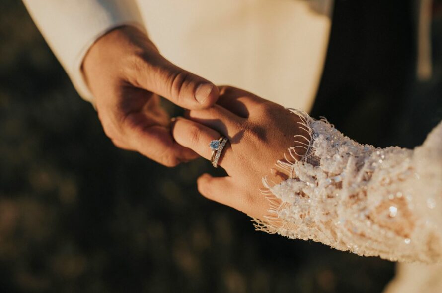 Wedding rings on a bride's hand