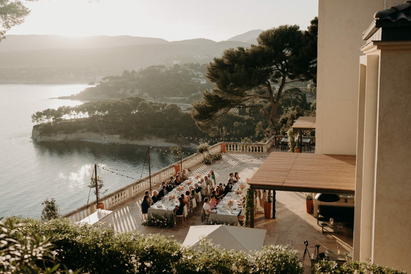 destination wedding meaning