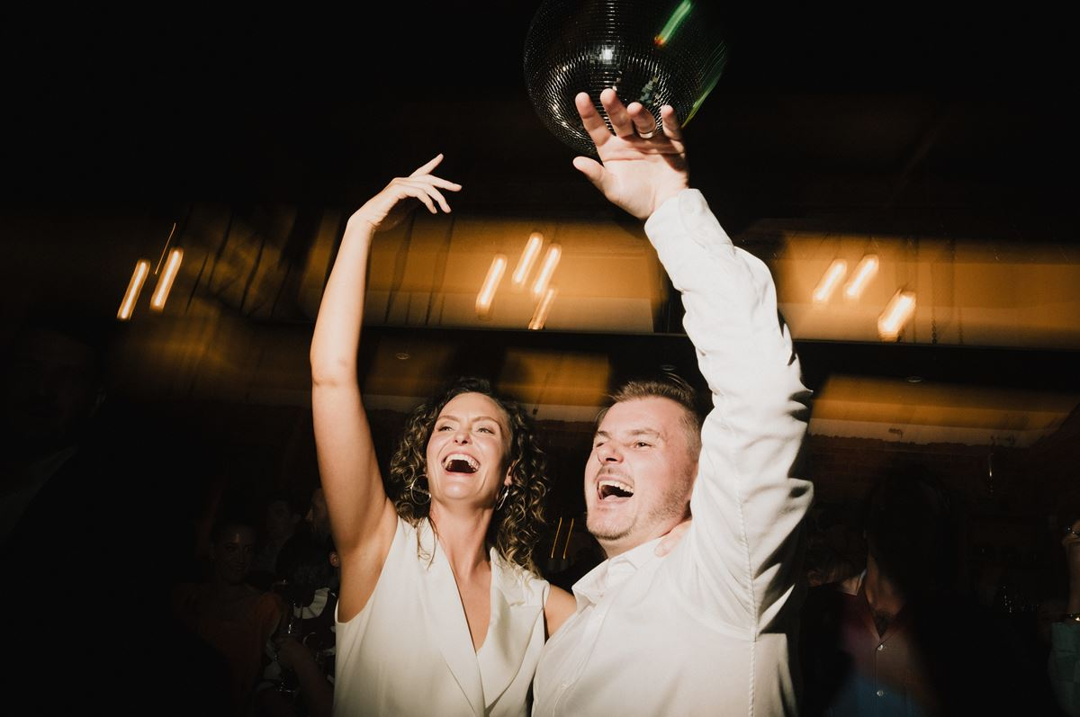 unhinged wedding tips - photo by brett scalpin