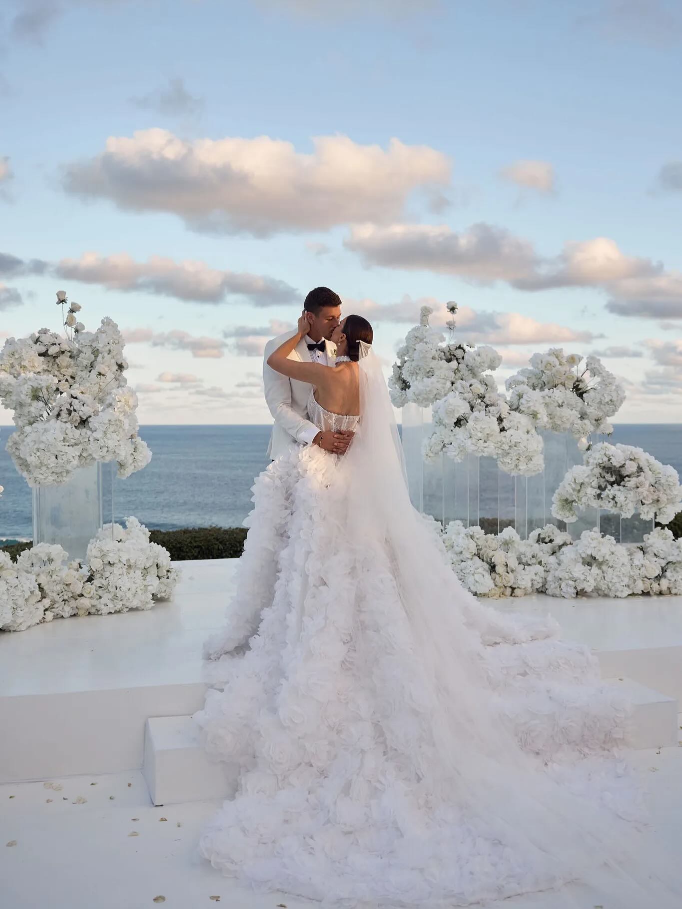 25 years of wedding trends