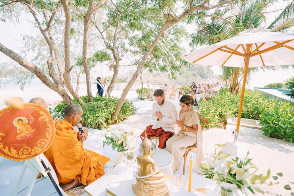 what to wear to a thailand wedding