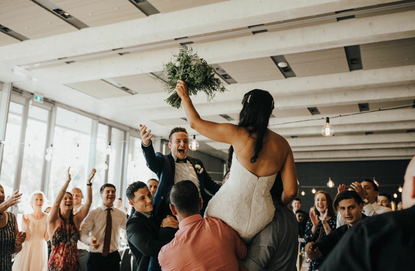 How to save on your wedding budget