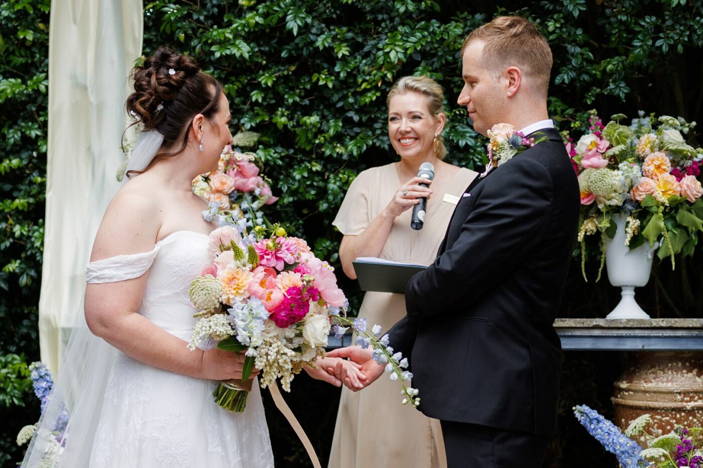 Advertise your marriage celebrant business