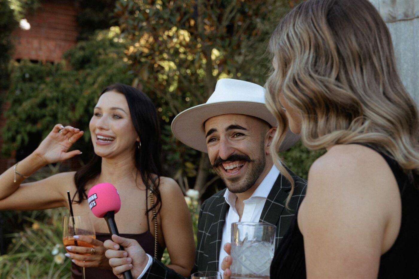 create wedding vendor advertising for local couples