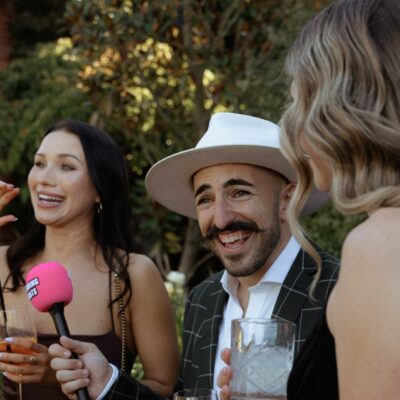 create wedding vendor advertising for local couples