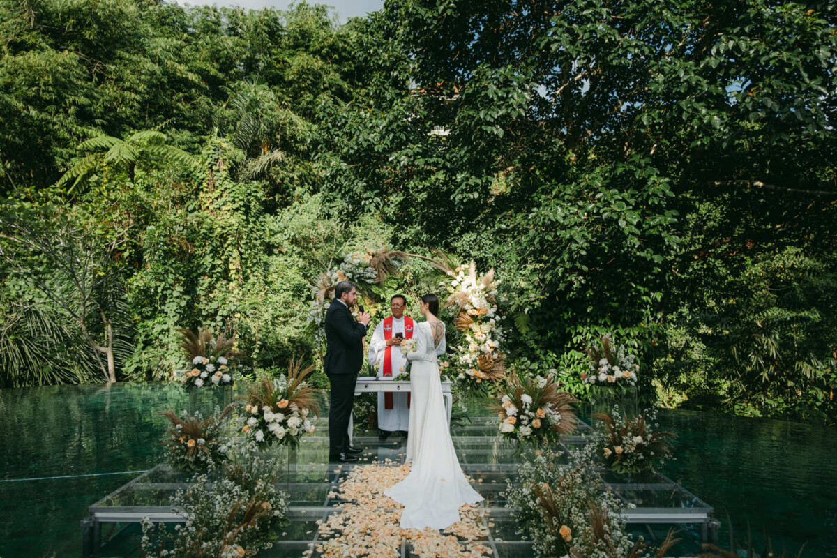 What to pack for a destination wedding