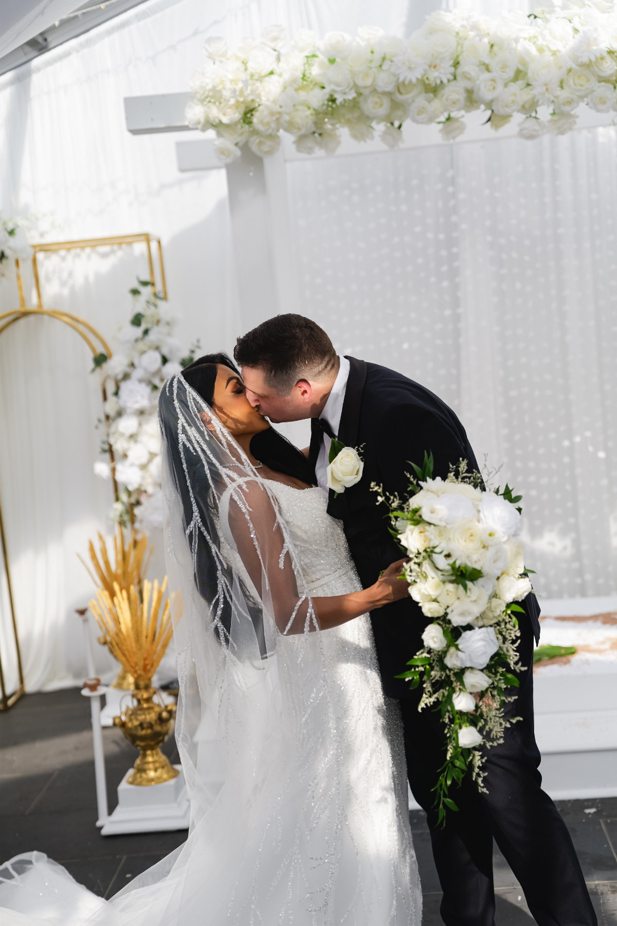 Waruni and Robert’s elegant Sydney Harbour wedding at Pier One