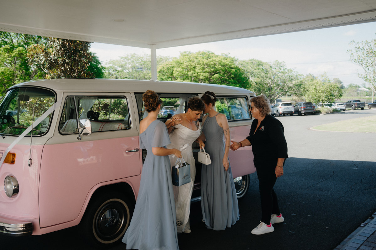 Brisbane Golf Club wedding for Anne-Maree and Kaleb. Photographed by Nick Hargans Media.