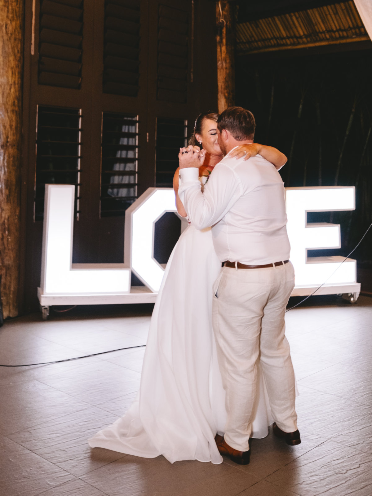 Outrigger Fiji Beach Resort wedding for Sophie and Jayden. Photographed by Videoticz.