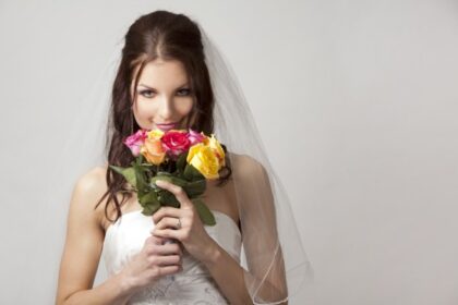 Songs to toss your wedding bouquet to