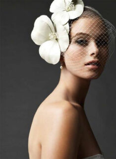 tiny but elegant veil with large flower details