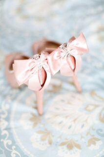 gorgeous wedding shoes in apricot colour