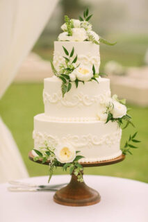wedding cake with green leafs