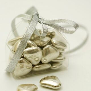 Gold bomboniere - wedding trends 2015||bomboniere - succulents|glitter bomboniere|bomboniere and wedding favor trends for 2015|nautical themed wedding favors|lollipop bomboniere|Rustic - wedding trends 2015|Wedding favor trends - 2015 - succulents (2)|Hand made bomboniere trends 2015|Travel themed wedding favor|personlised favours - 2015