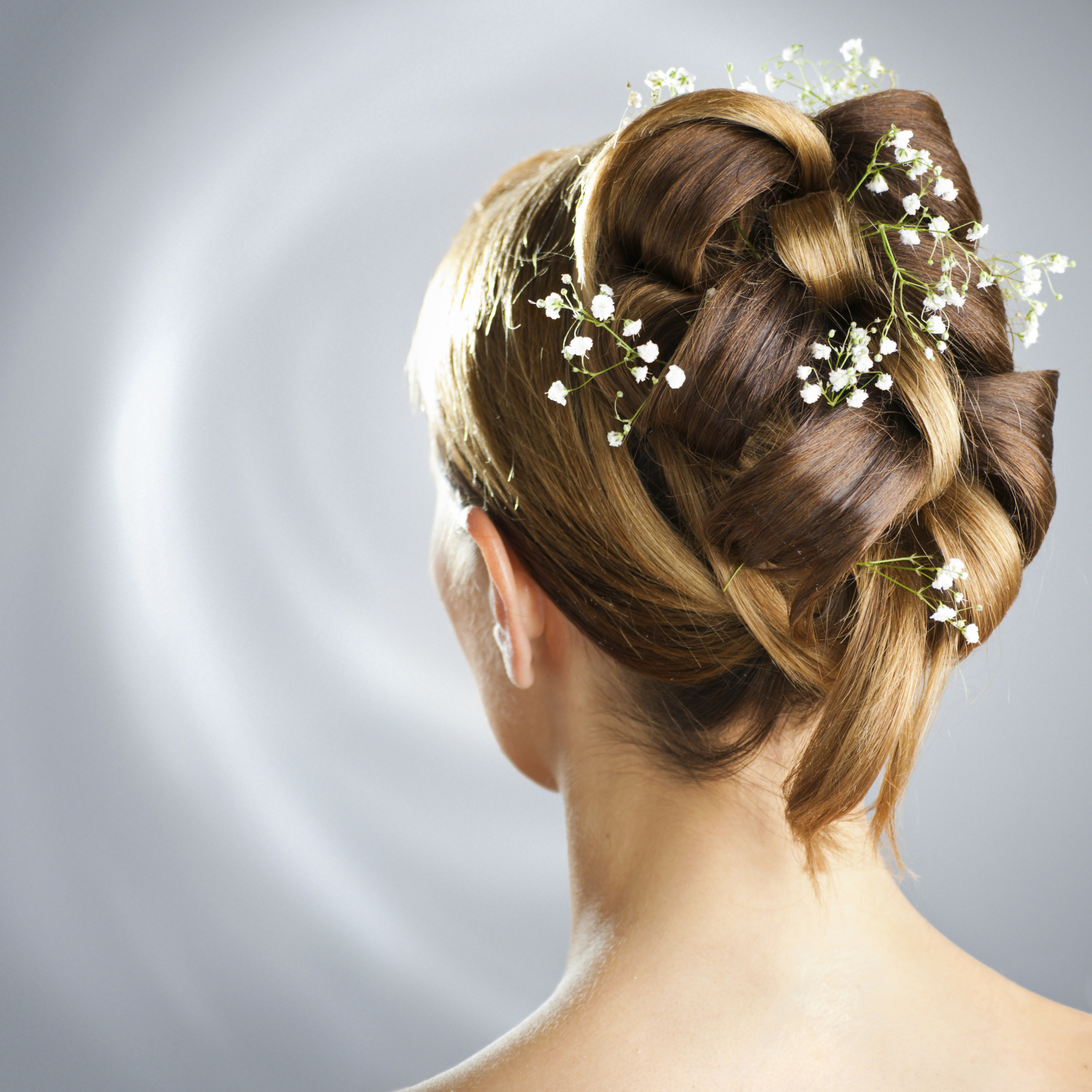 The latest trends in bridal hairstyles