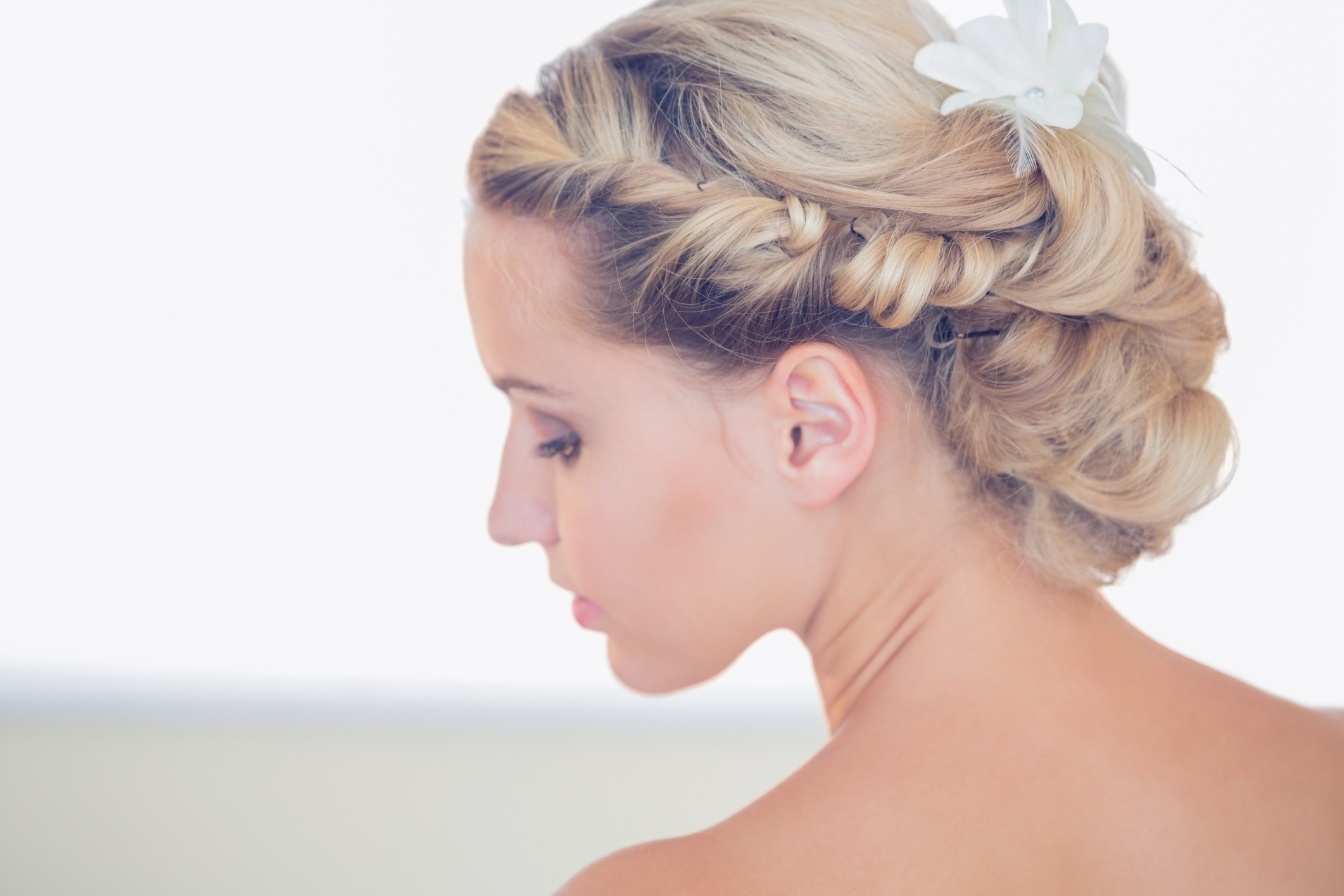 Fantastic hairstyles for brides