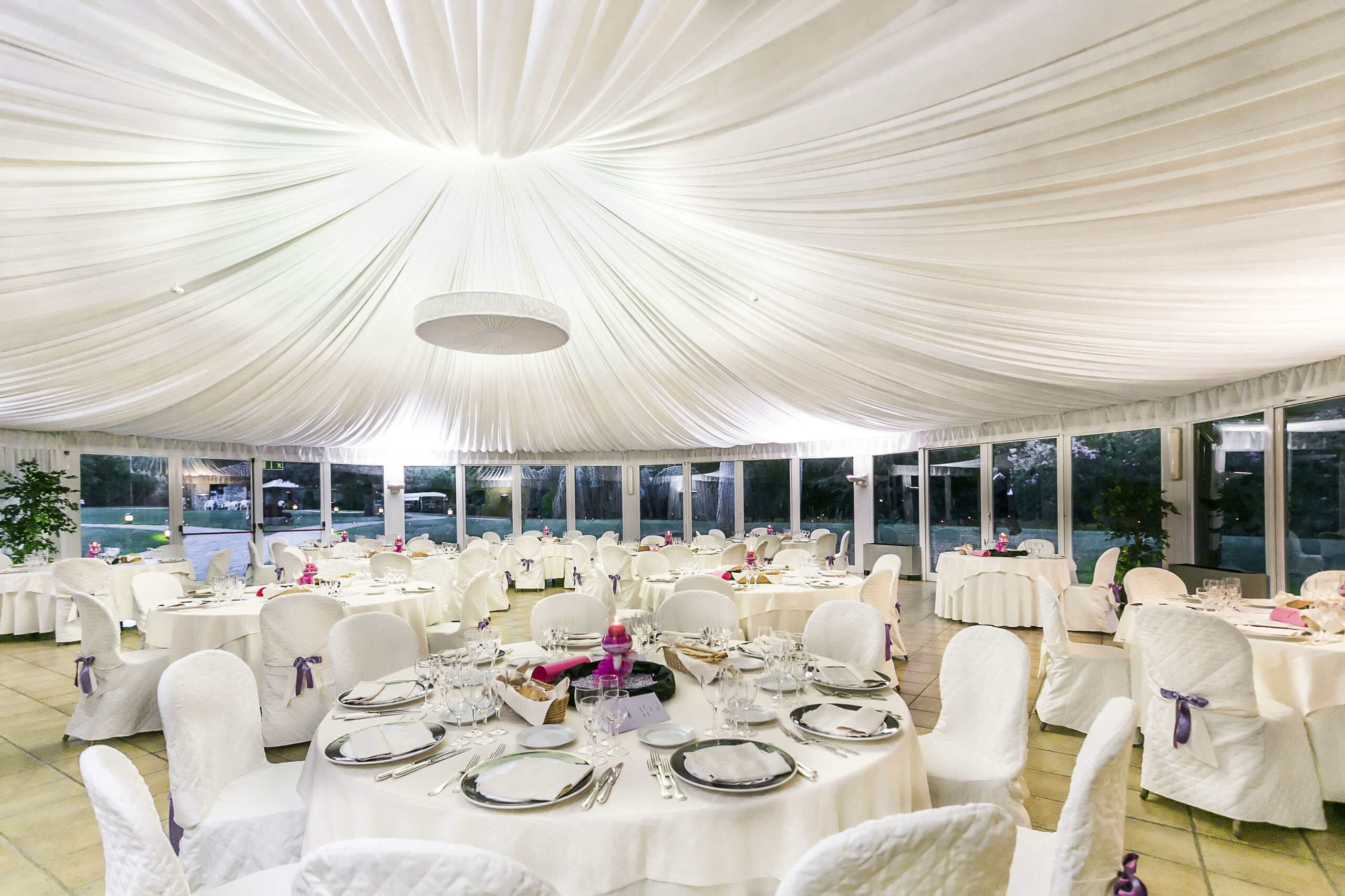 Decorating a wedding marquee