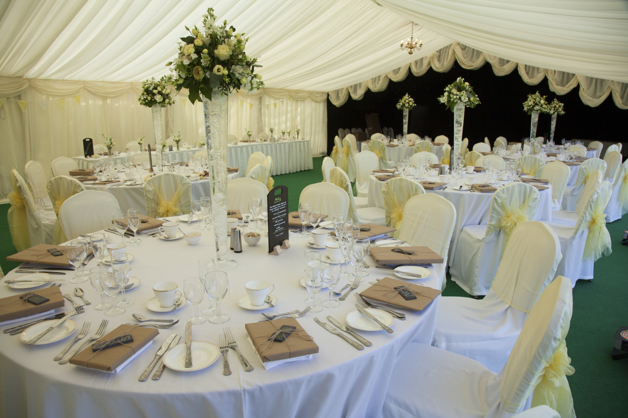 Hiring a wedding marquee – all you need to know