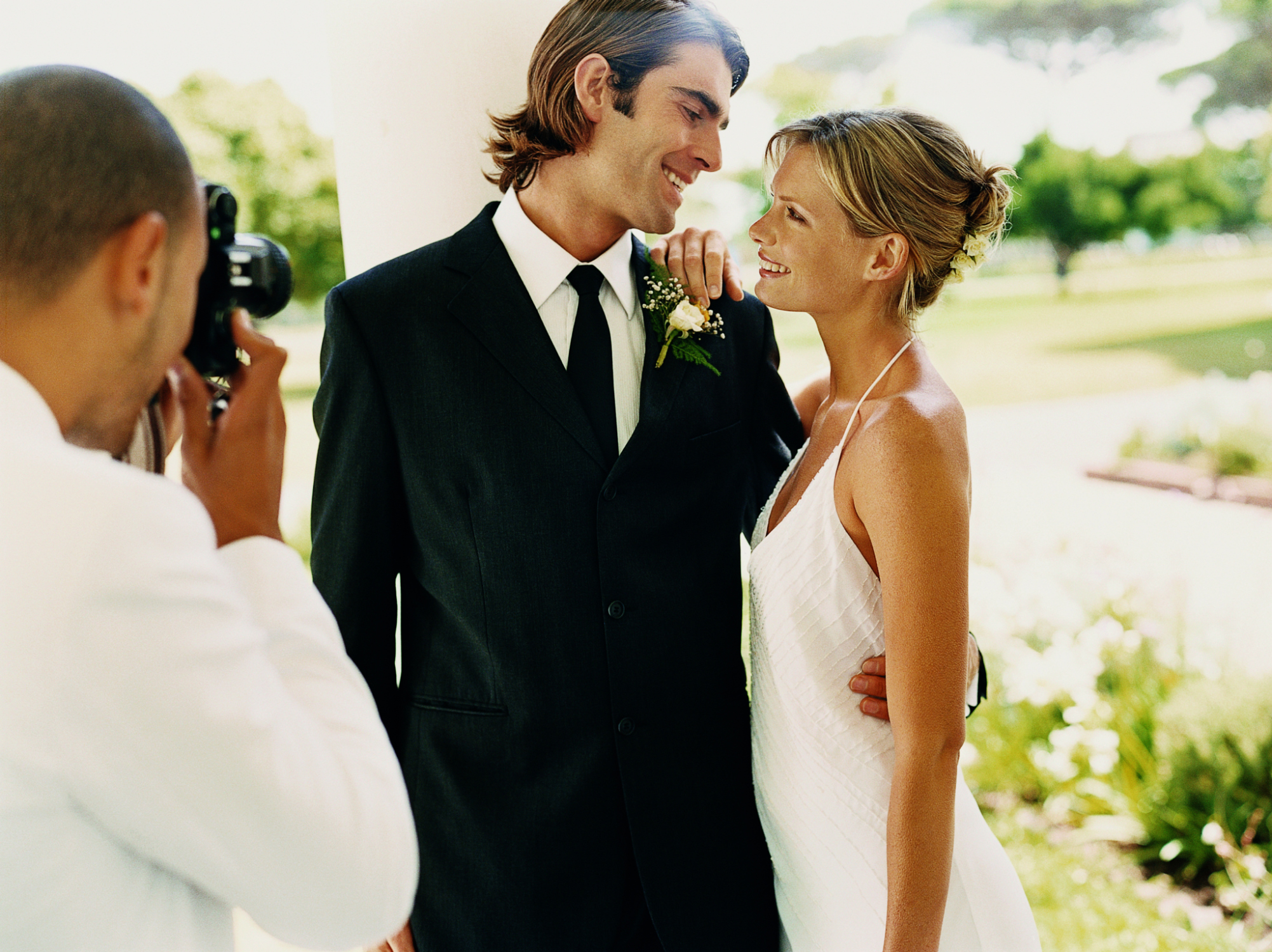 Top tips on perfect wedding photography