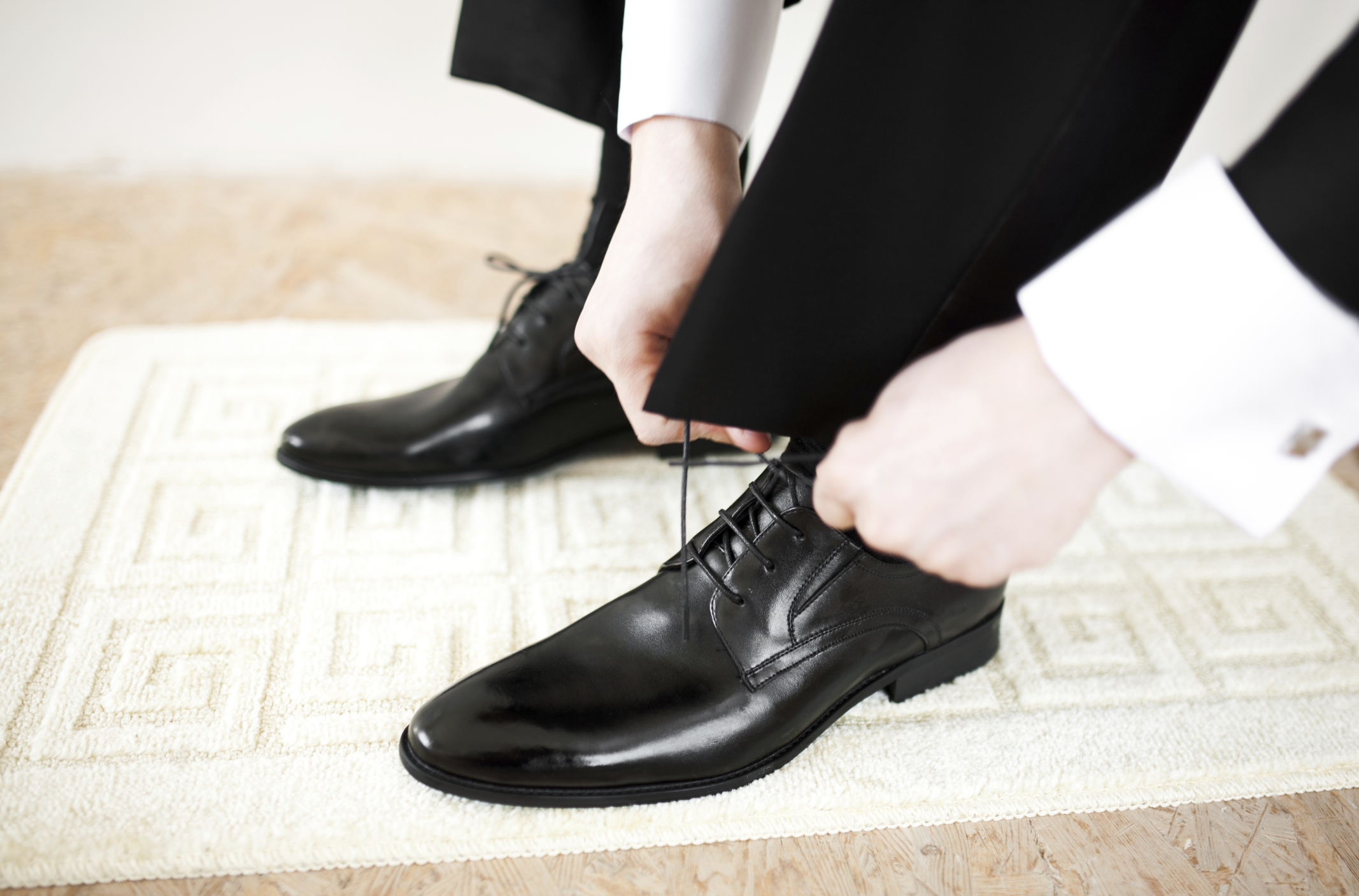 Matching mens wedding shoes to their wedding suits