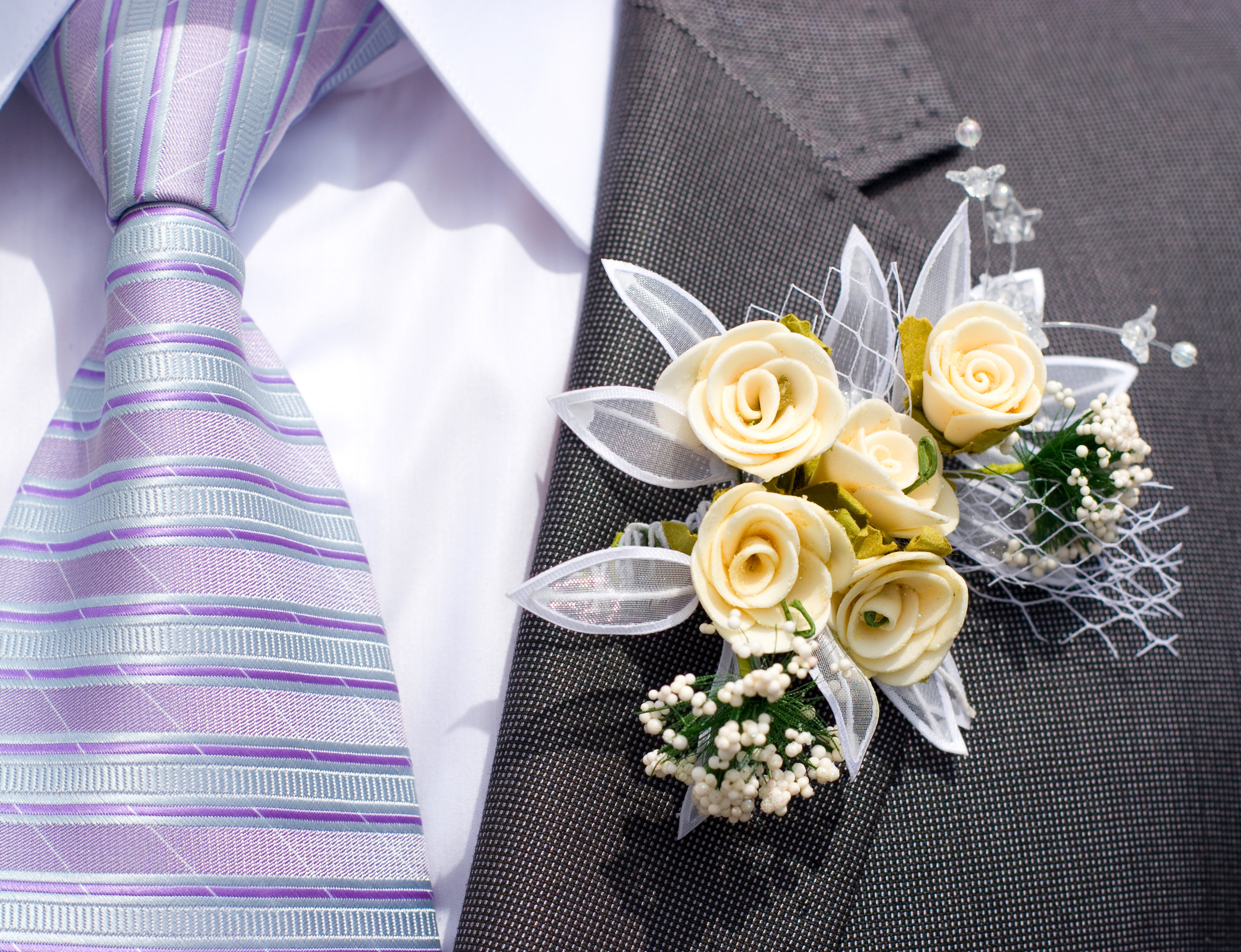 A glossary of wedding tie types