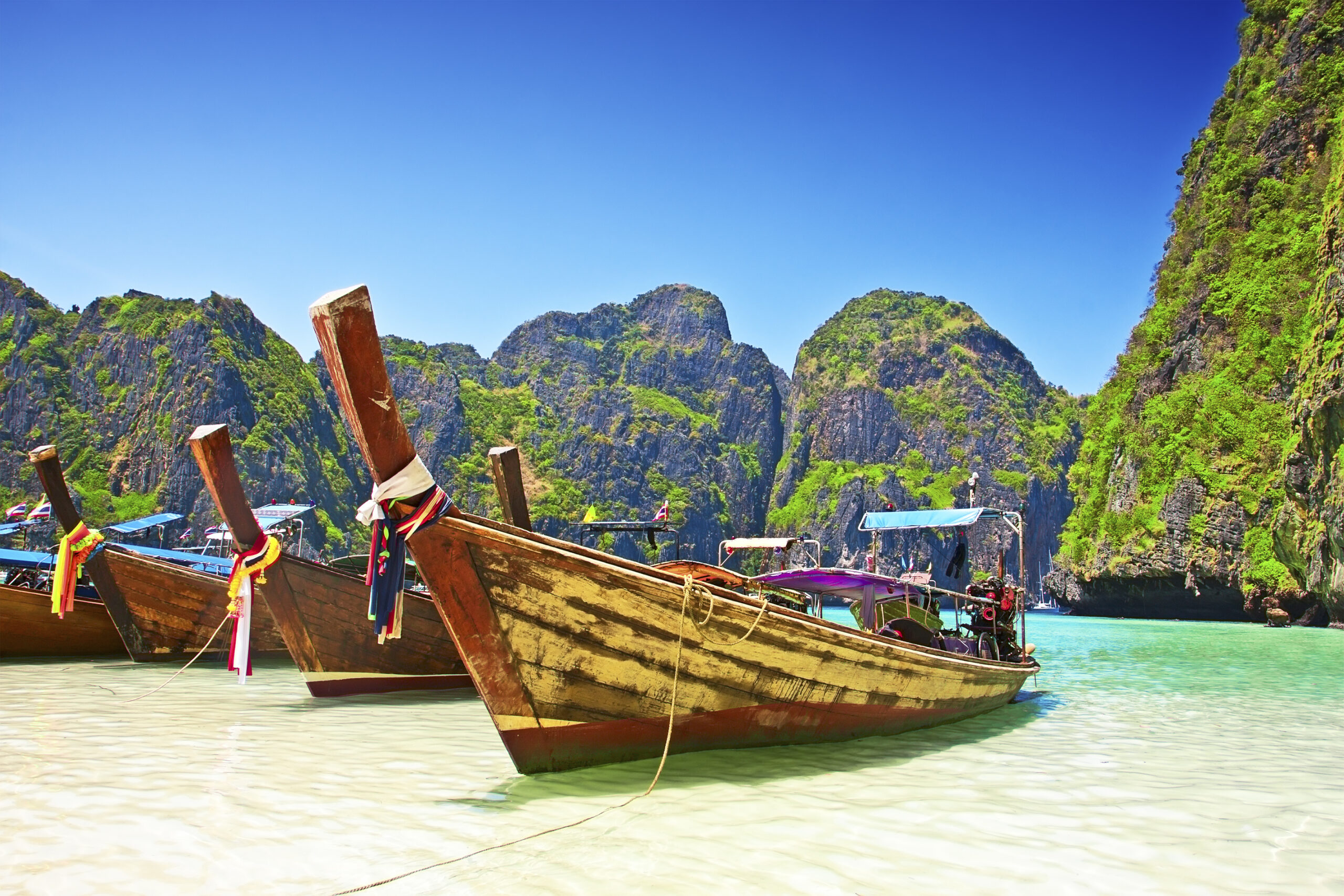 Enjoy a dream destination with a Phuket wedding