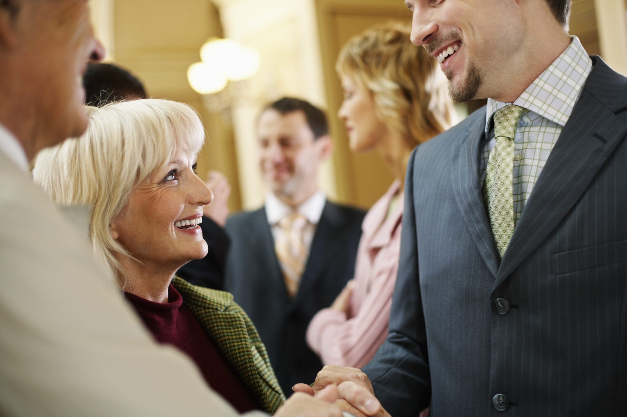 Guide to wedding receiving line etiquette
