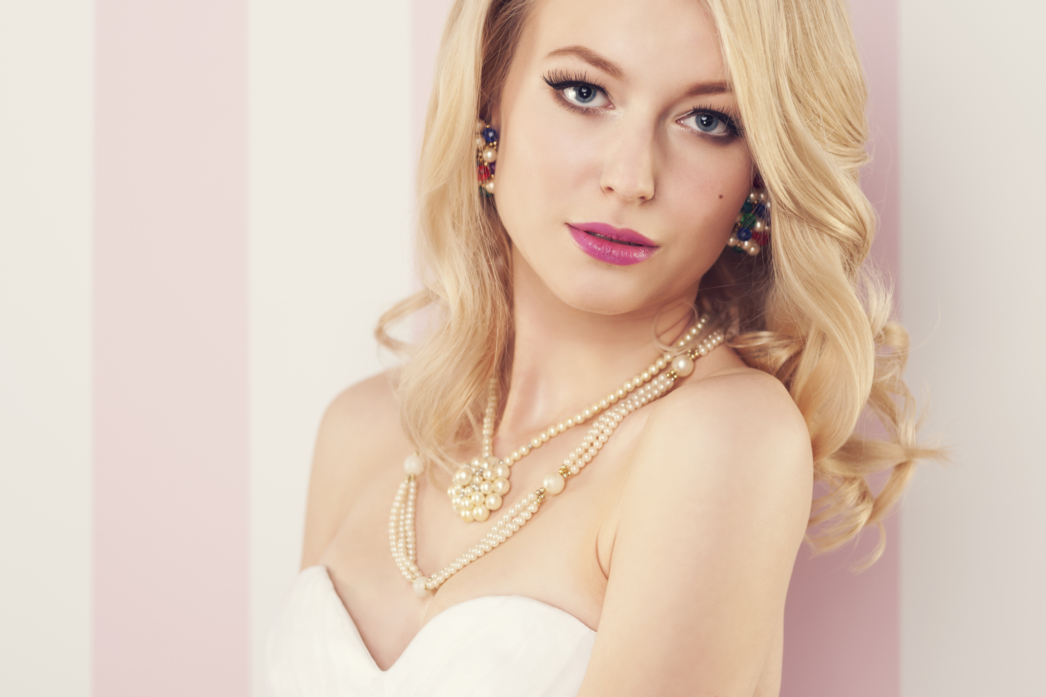 How to choose bridal jewellery and hair accessories