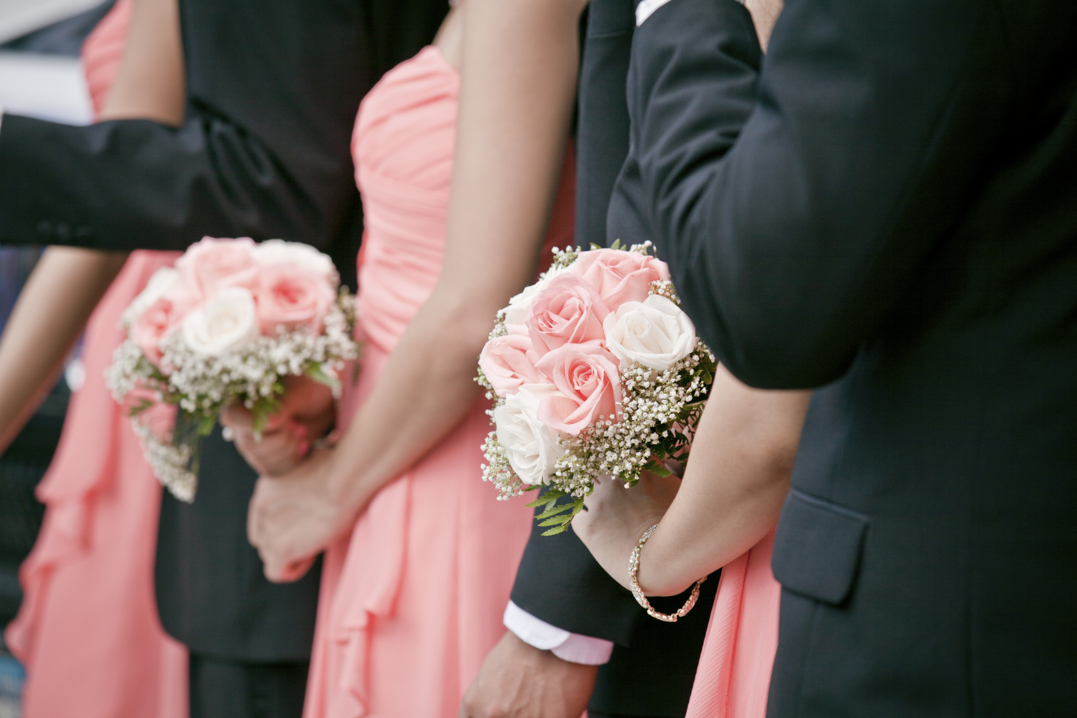 Making mismatched bridesmaids work at your wedding