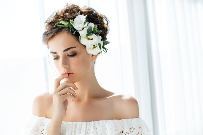 10 ways to ensure your wedding day make-up stays on – all day and all night long