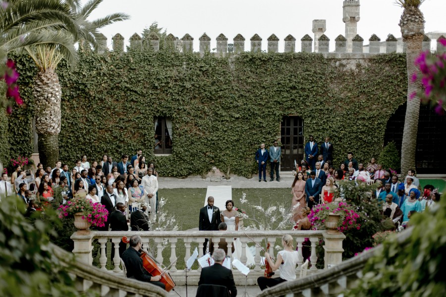 Find the perfect preloved wedding dress here
