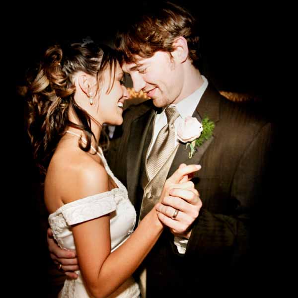 Wedding dance 101: the basics explained