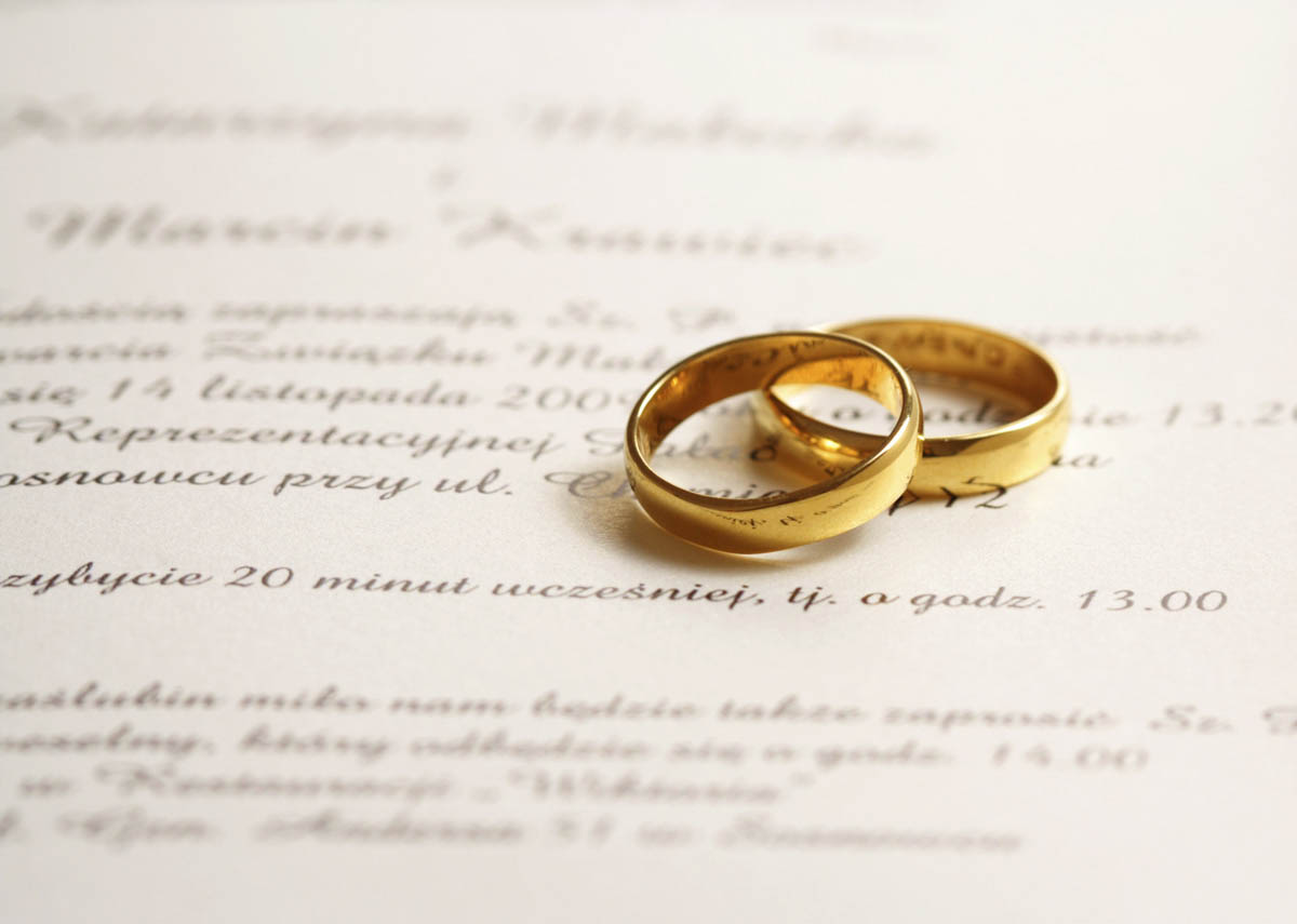How to (tactfully) inform friends and family they’re not invited to your wedding