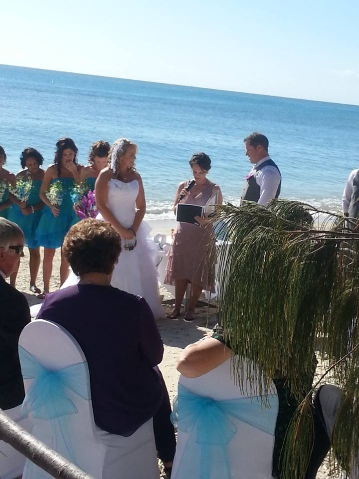 Splish, splash: Queensland bride jet-skis down the aisle