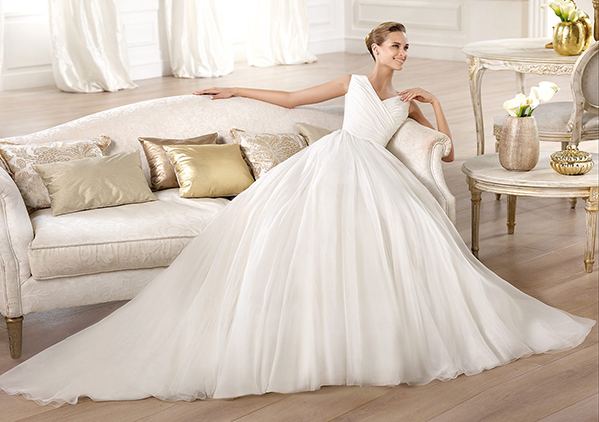 Atelier Pronovias 2014 wedding dresses | Easy Weddings UK