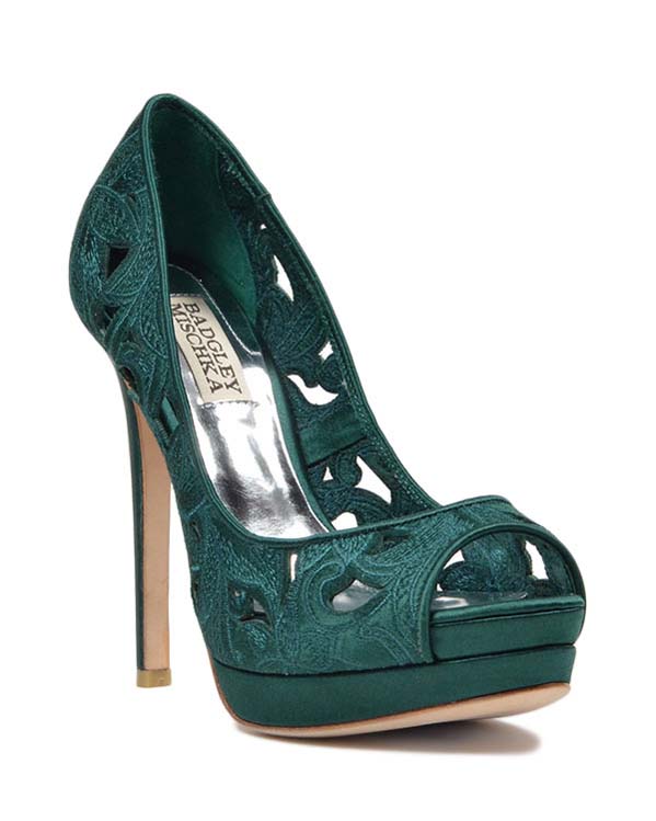 Emerald City: Green shoes for your big day