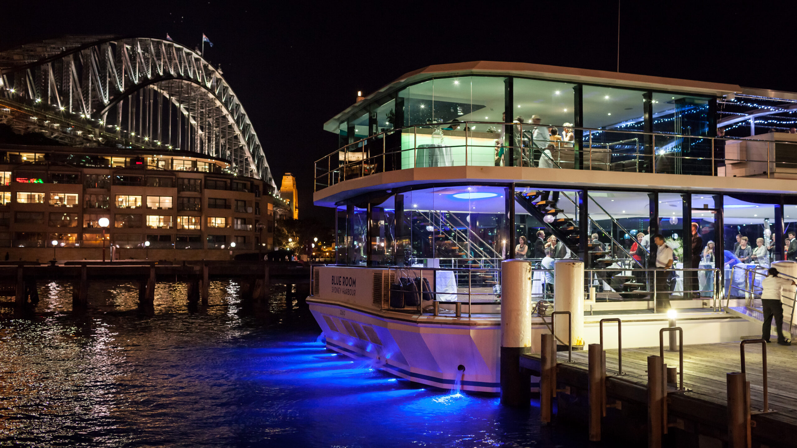 Cruisin’ about: Weddings on the water