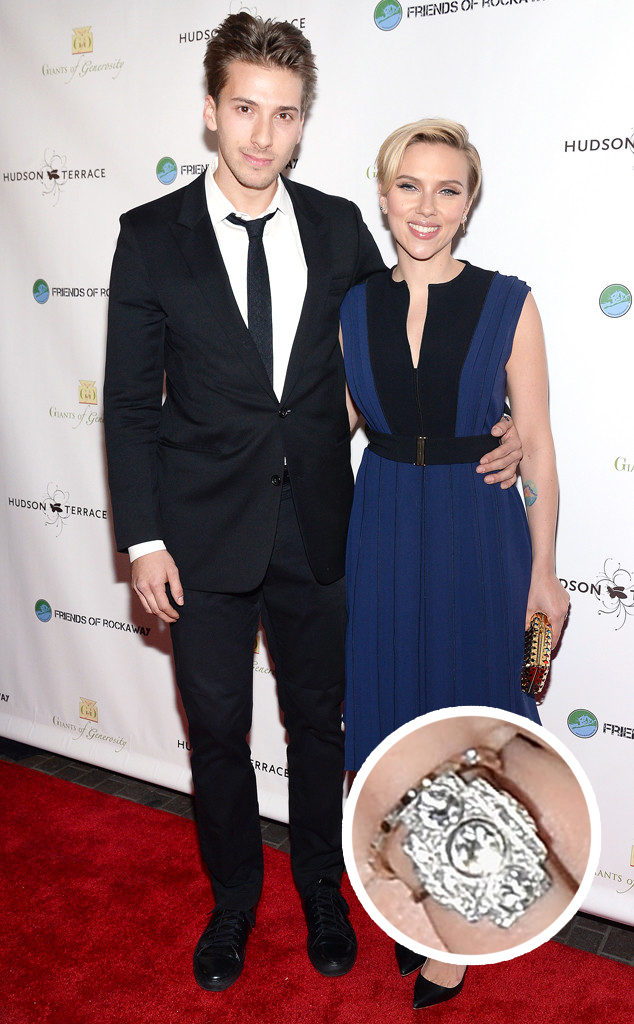 Did Scarlett Johansson marry secretly?