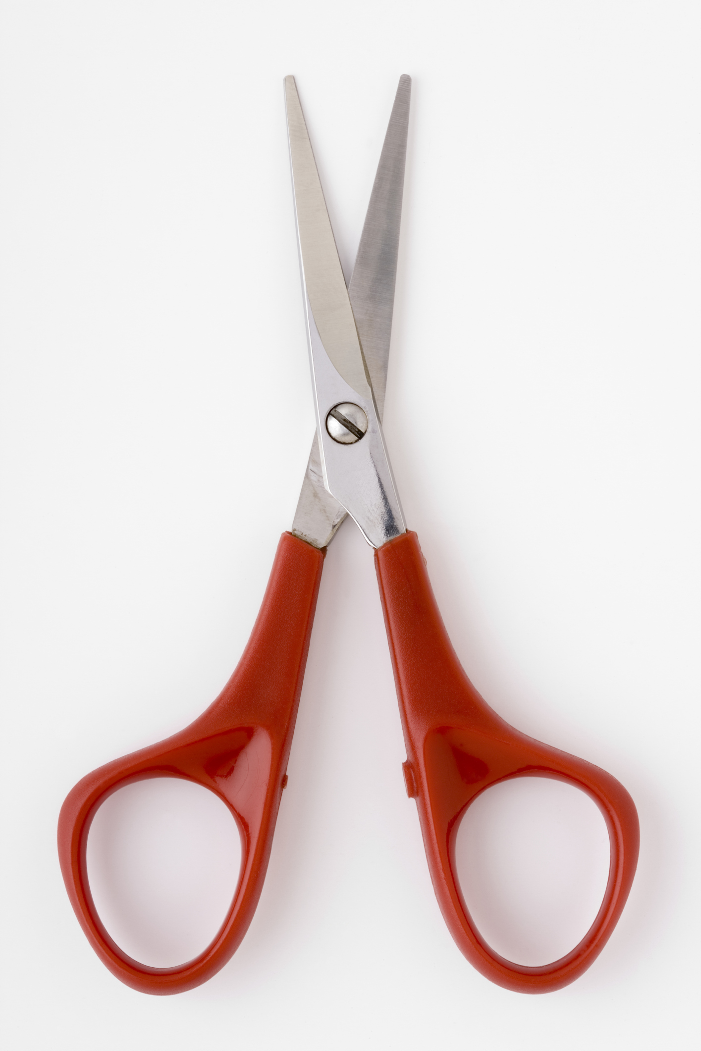 Angry wife cuts off cheating husband’s penis … twice