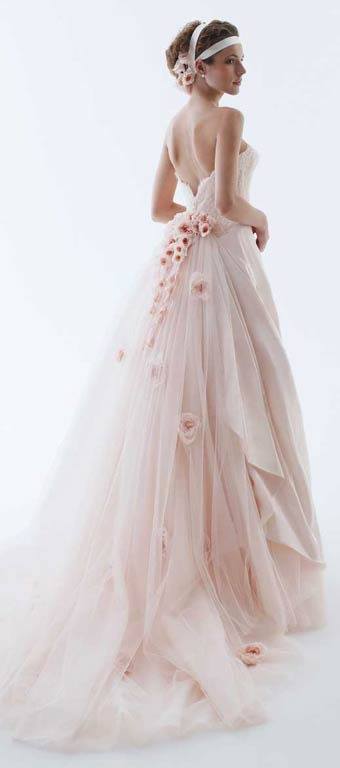 Pink gown - straight out of a fairytale | Easy Weddings UK