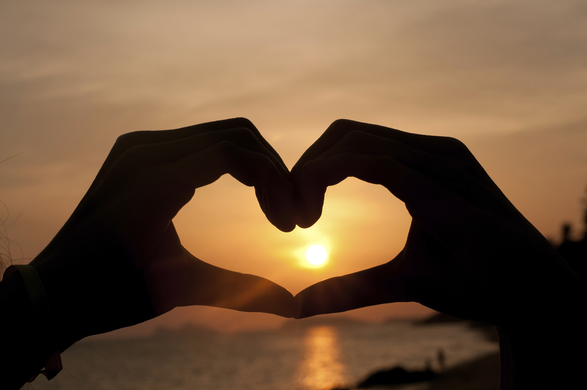 Q&A: Everything you need to know about long-weekend-away weddings