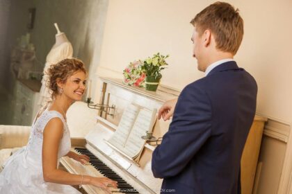 Wedding photos by the piano|Wedding photos by the piano|Wedding photos by the piano|