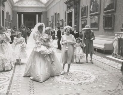 Prince Charles and Diana Princess of Wales - Royal Wedding (1)|Prince Charles and Diana Princess of Wales - Royal Wedding (2)|Prince Charles and Diana Princess of Wales - Royal Wedding (4)|Prince Charles and Diana Princess of Wales - Royal Wedding (5)|Prince Charles and Diana Princess of Wales - Royal Wedding (6)|Prince Charles and Diana Princess of Wales - Royal Wedding (7)|Prince Charles and Diana Princess of Wales - Royal Wedding (8)|Prince Charles and Diana Princess of Wales - Royal Wedding (9)|Prince Charles and Diana Princess of Wales - Royal Wedding (10)|Charles and Diana's wedding|Prince Charles and Diana Princess of Wales - Royal Wedding (11)|Prince Charles and Diana Princess of Wales - Royal Wedding (12)|Prince Charles and Diana Princess of Wales - Royal Wedding (13)|Prince Charles and Diana Princess of Wales - Royal Wedding (14)|Prince Charles and Diana Princess of Wales - Royal Wedding (15)|
