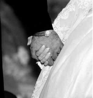 Ryan Remiorz)|Image: Celine Dion via Facebook|