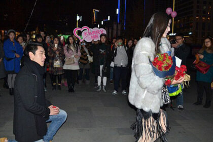 |Chinese woman denies elaborate proposal|Chinese woman denies elaborate proposal|Chinese woman denies elaborate proposal|Chinese woman denies elaborate proposal