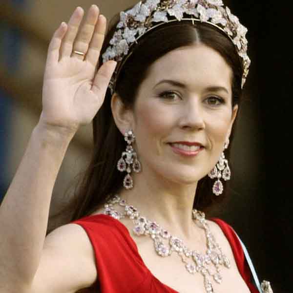 10 commoners who married royals
